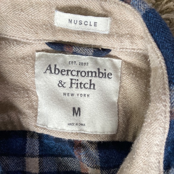 ABERCROMBIE FLANNEL - Picture 2 of 3